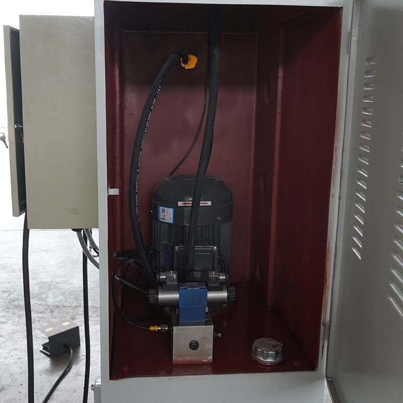 Nadun 63t Single Column Press Machine With Four Column Guiding factory