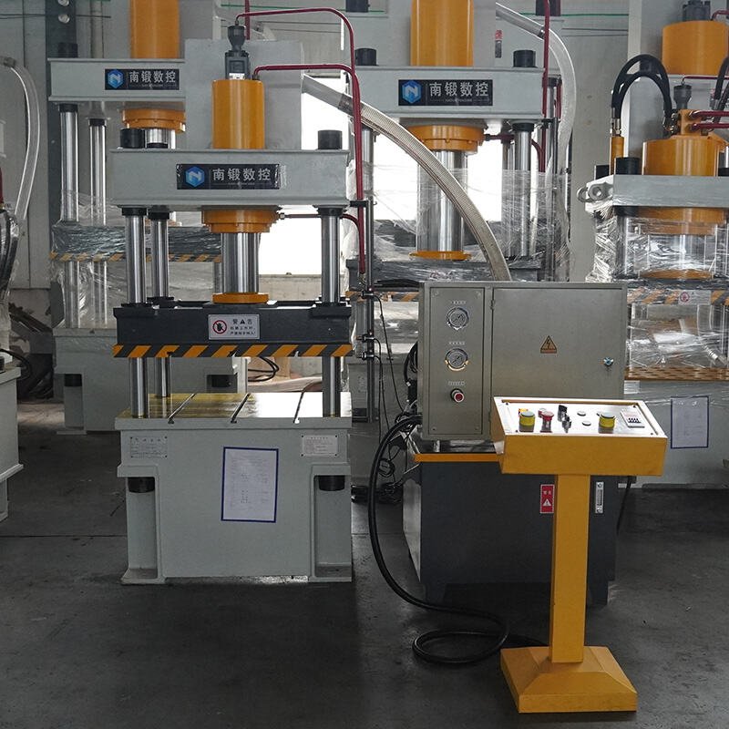 Manufacturer Direct Sale of 63 Tons Three-Beam Four-Column Hydraulic Press manufacture