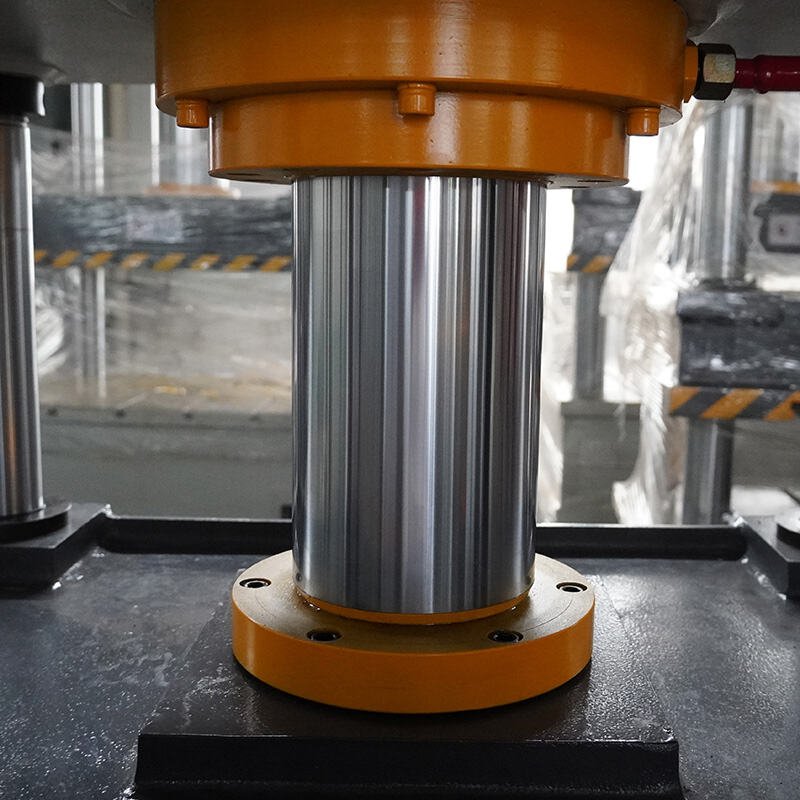 Manufacturer Direct Sale of 63 Tons Three-Beam Four-Column Hydraulic Press manufacture