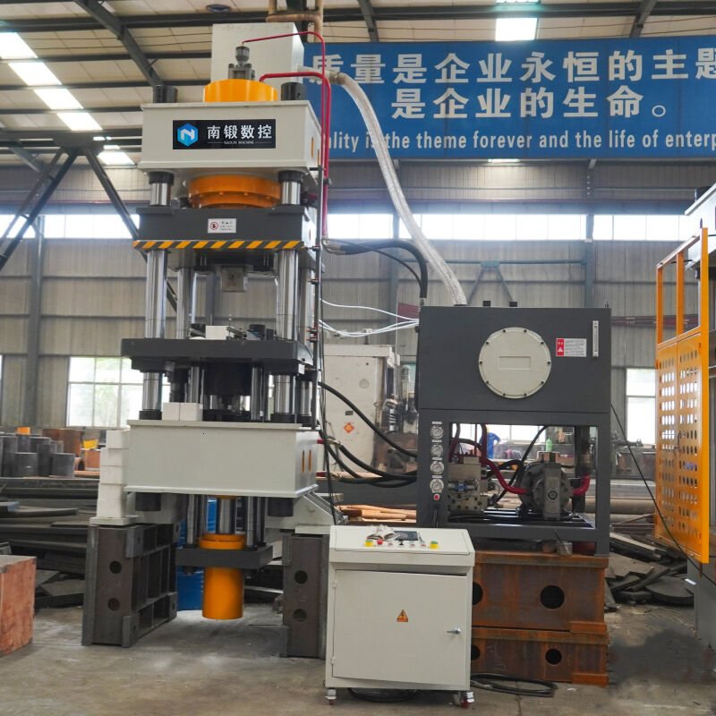 Automatic Animal Salt Mineral Licking Block Hydraulic Press Machine (2).jpg