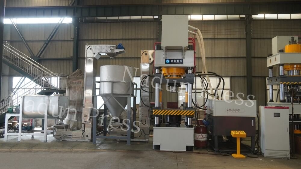 Salt Block Making Machine With Production Line Animal Mineral Salt Licking Blocks Hydraulic Press (21)_.jpg